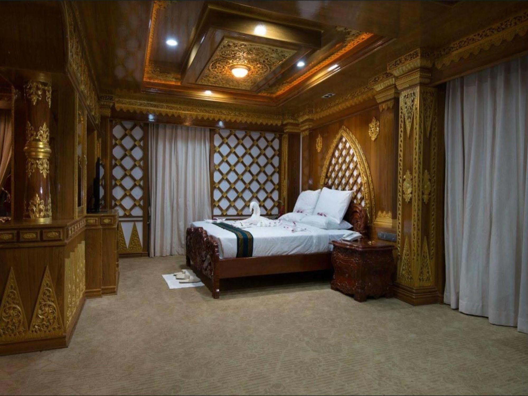 Su Tine San Royal Palace Hotel Pagan Exteriér fotografie