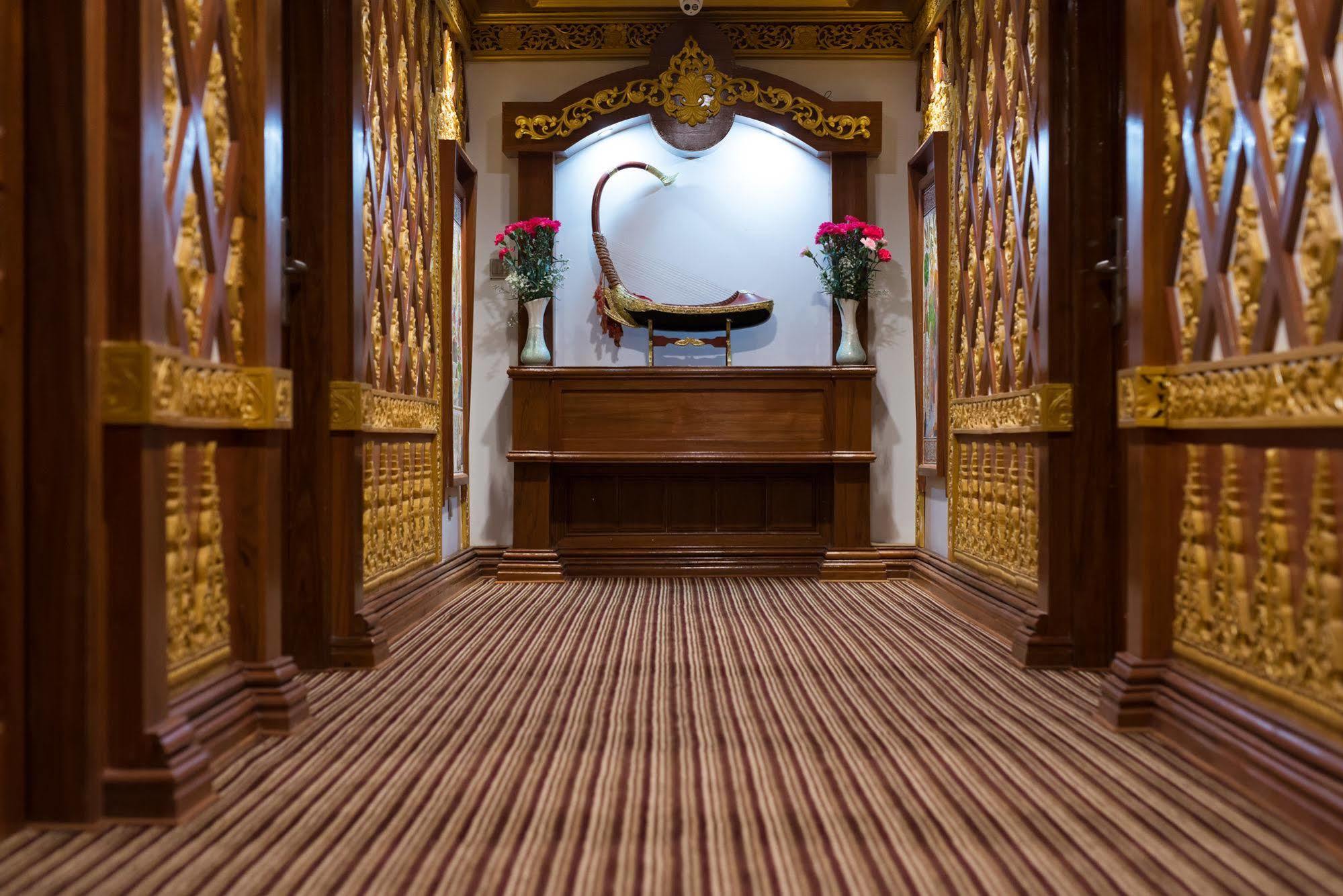 Su Tine San Royal Palace Hotel Pagan Exteriér fotografie