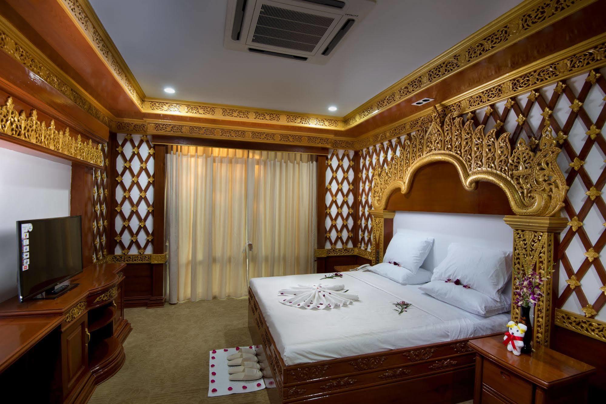 Su Tine San Royal Palace Hotel Pagan Exteriér fotografie